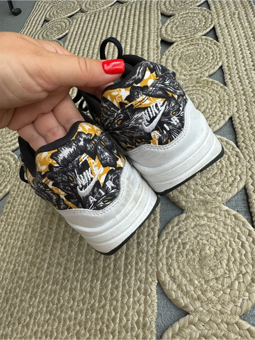Nike eye catching